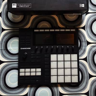Native Instruments Maschine MKIII 2010s - Black image 1