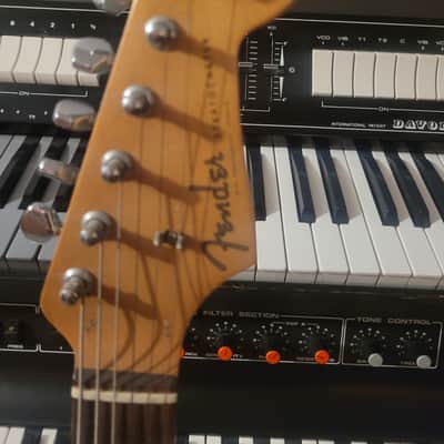 Fender Japan MST-32 Short Scale Stratocaster 1991-1992 - Sunburst image 3