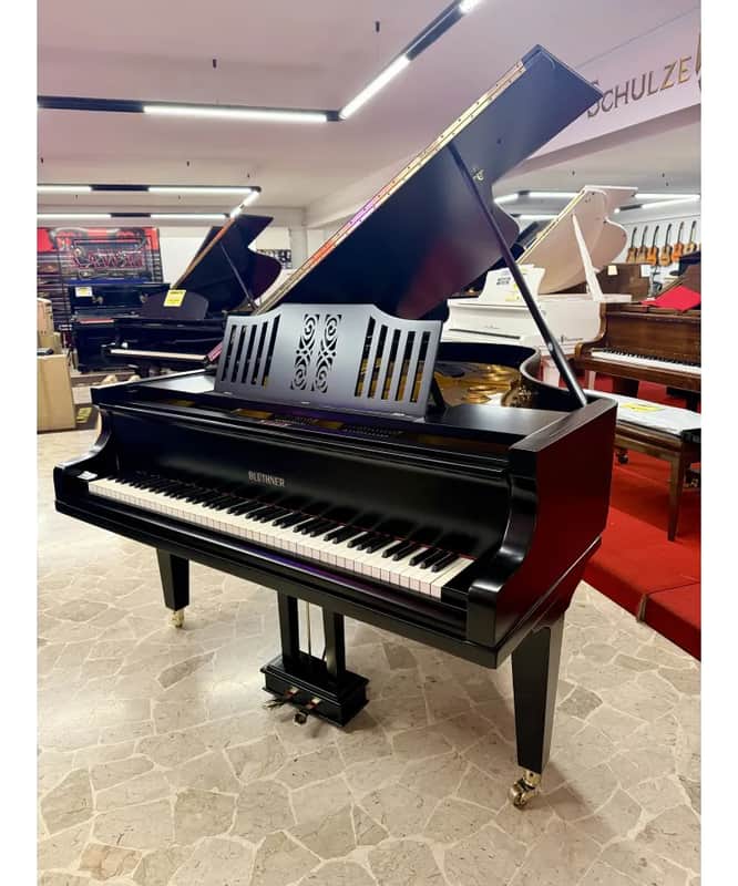 PIANOFORTE MEZZA CODA BLUTHNER NERO SATINATO image 1