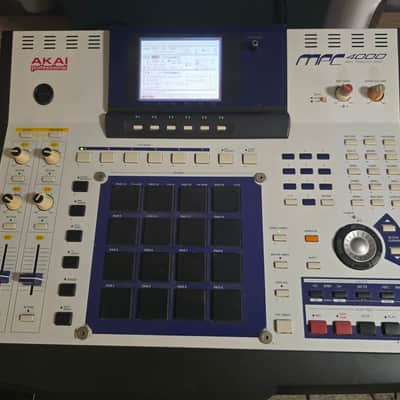 Akai MPC4000 Music Production Center 2002-2007 - Blue White