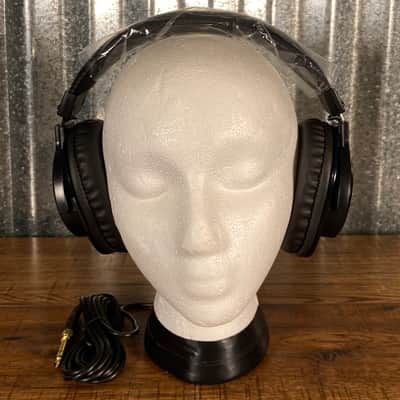 Audient EVO4SRB 2x2 USB Audio Recording Interface Bundle with Headphones, Microphone & Software image 2