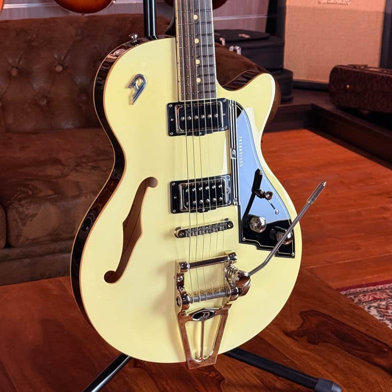 Duesenberg Starplayer TV Vintage White + NEW + incl. Case + 3,522 kg image 1