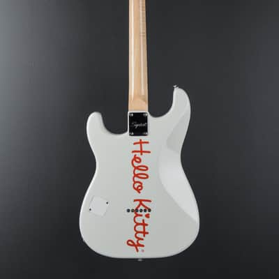Squier Hello Kitty Stratocaster - White image 6