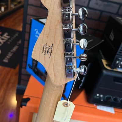 Squier Paranormal Strat-O-Sonic 2023 - Present - Crimson Red Transparent image 5