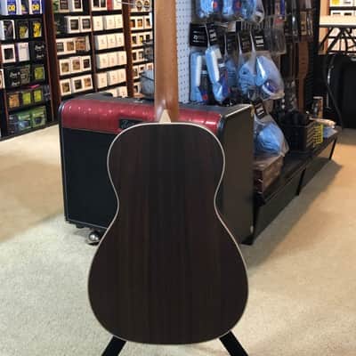 Larrivee P-03-R Rosewood Parlor Guitar image 8