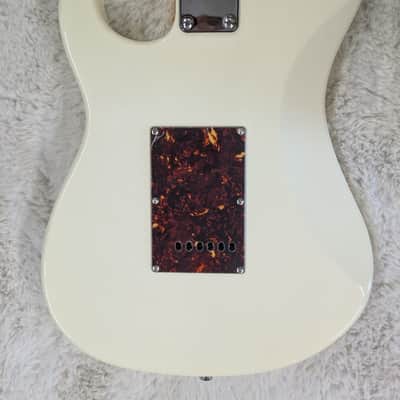 Tagima Model TG530-OWH Double Cutaway Electric Guitar in Olympic White Finish image 4