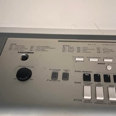 Yamaha YPG235 Portable Grand Piano image 6