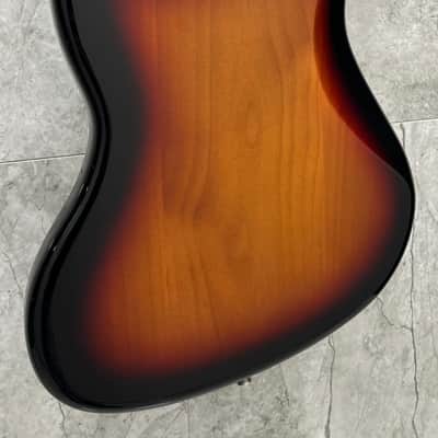 Fender Limited Edition Kurt Cobain Jaguar, Rosewood Fingerboard, 3 Color Sunburst 0143001700 image 3