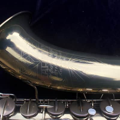 Martin Standard Handcraft Tenor Sax - 1938 - Excellent condition image 5