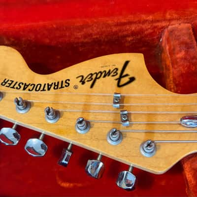 Fender Stratocaster with 3-Bolt Neck, Maple Fretboard 1975 - Natural image 4