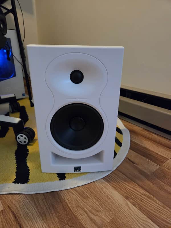Kali Audio LP-6 v1 - White - Single speaker image 1