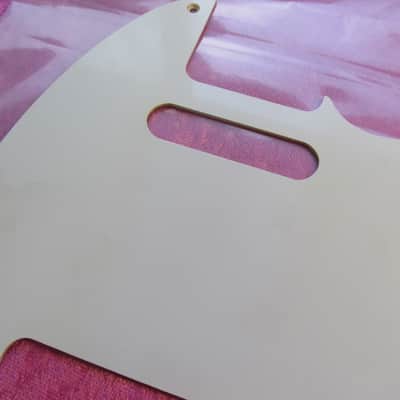 Montreux Fender telecaster aged white single ply pickguard image 2