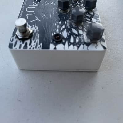 Old Blood Noise Endeavors Fault Overdrive Distortion Guitar Effect Pedal + Box image 4