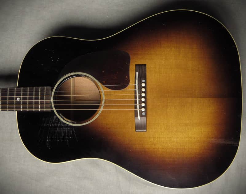 Gibson Custom 1942 Banner J-45 Reissue Light Aged Vintage Sunburst image 1