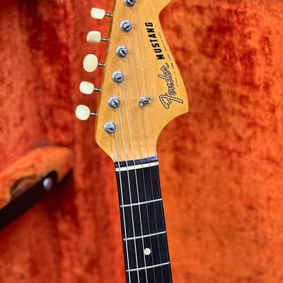 1965 Fender Mustang Guitar with Rosewood Fretboard - Blue image 4