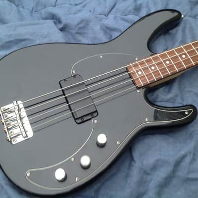 Peavey Forum Bass Guitar Made in USA Bild 2