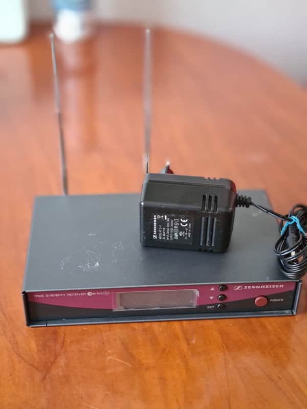 Sennheiser 🎧 Sennheiser EM 100 G2 True Diversity Receiver – Professional Wireless Perform image 1