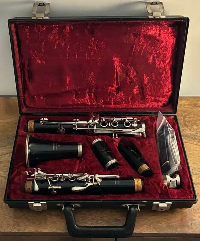 Evette by Buffet Clarinet | Case | Mouthpiece & Ligature | Recent Service image 1
