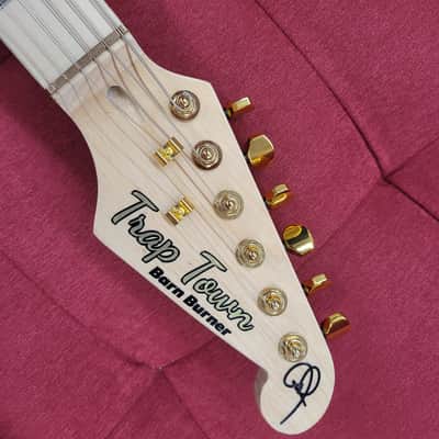 Trap Town Barn Burner S-Style Electric Guitar - Transparent Green image 4