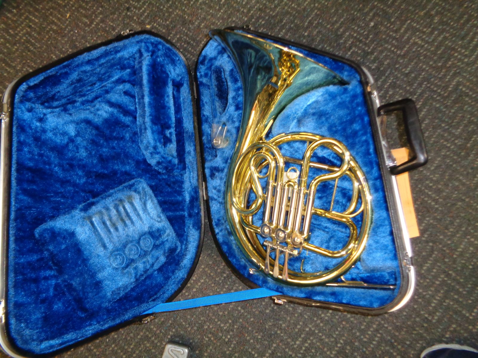 YAMAHA フレンチホルン　YHR313 Yamaha YHR-313 Marching French Horn | Reverb