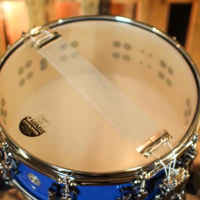 Sonor 14x5.5 SQ2 Thin Birch Solid Blue High Gloss Snare Drum image 6