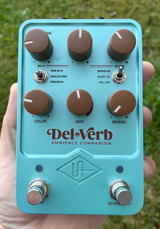 Universal Audio Del-Verb Ambience Companion 2023 - Present - Seafoam Green