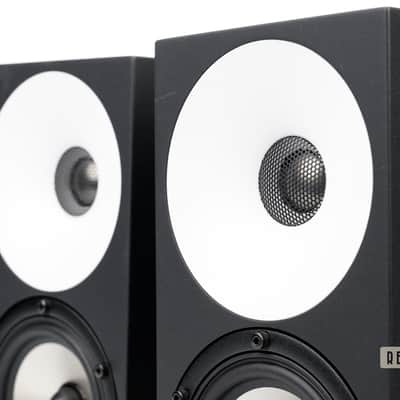 Amphion MobileOne12 Speaker Pair + Amplifier Pair Bundle image 6