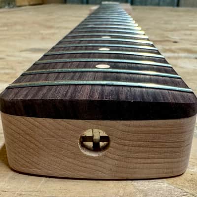 Luthier Made Jazz Bass neck image 7