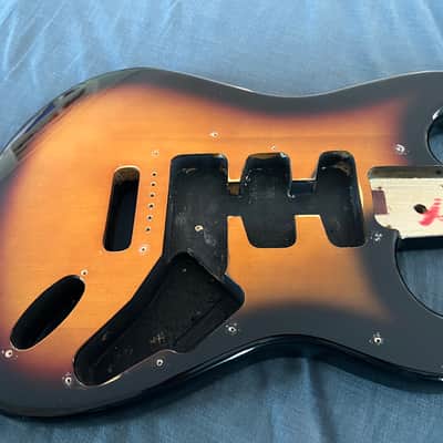 Squier Stratocaster body (Sunburst) image 1