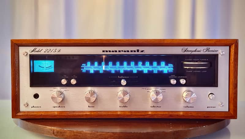 🎶✨ Marantz 2215B Vintage Stereo Receiver w/ Original Wood Case — Warm White LED, Cleaned/DeoxIT, Tested & Working image 1