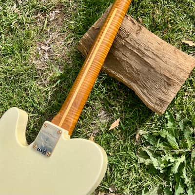 2018 NAMM Show Fender Custom Shop Limited Edition Super Custom Deluxe Twisted Telecaster Ivory White Sparkle image 16