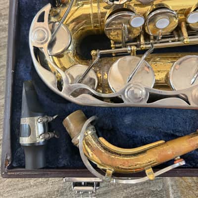 Yamaha YAS-23 Alto Saxophone image 2