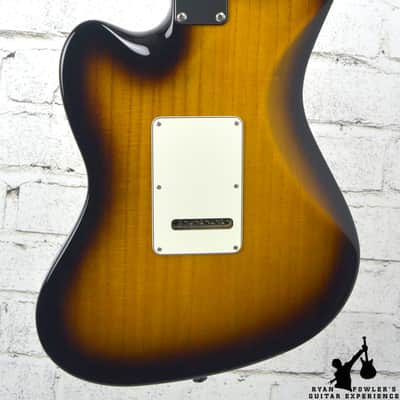 Suhr Custom 01-CUS-0022 Custom Classic JM HSS Paulownia Body w/ HSC image 4