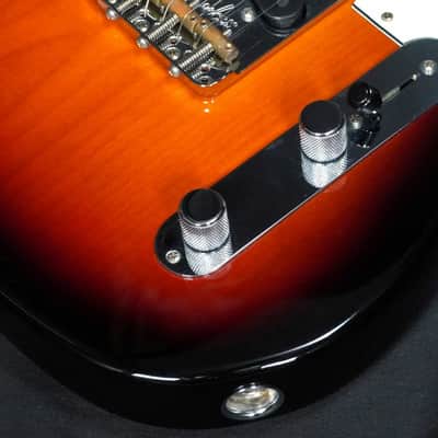 FENDER USA American Pro Telecaster with RF -2019- 3-Color Sunburst [US19016940] (08/17) image 5