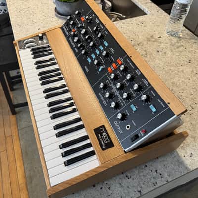 Moog Minimoog Model D Tribute Edition image 2