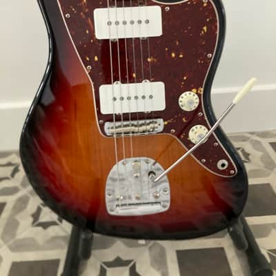 Fender American Professional Jazzmaster with Rosewood Fretboard 2017 - 2019 - 3-Color Sunburst image 8