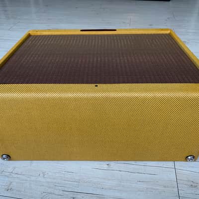 Fender '57 Twin-Amp 2-Channel 40-Watt 2x12" Guitar Combo Lacquered Tweed image 9