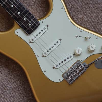Fender MIJ FSR Collection Hybrid II Stratocaster Mystic Aztec Gold image 12