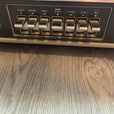 Beta VCR Cassette player image 2