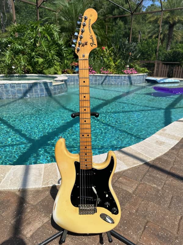 1975 Fender Stratocaster with 3-Bolt Neck - Olympic White image 1