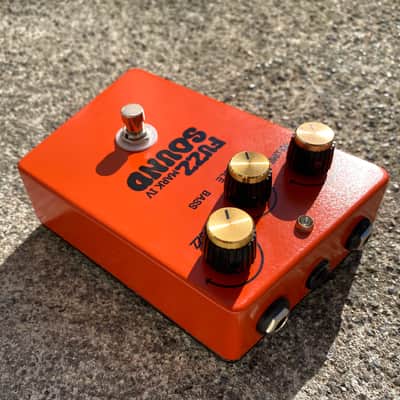 Spectre Electronics - Fuzz Sound MKIV MK 4 Tone Bender Orange Capri image 3