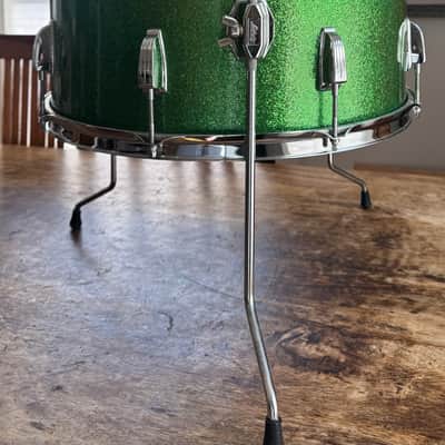 VG Vintage Ludwig No. 952 Classic 16x18" Floor Tom with Keystone Badge Mid 60’s Green Sparkle image 9