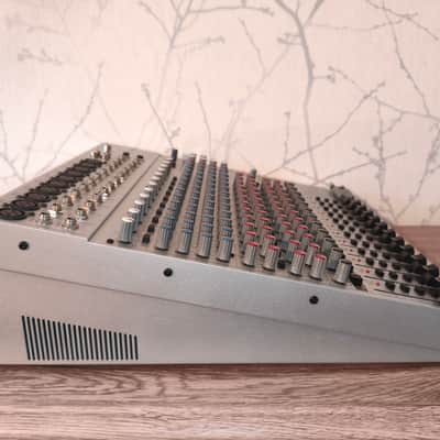 Behringer Eurorack UB2442FX-Pro 24-Input 4-Bus Mic / Line Mixer 2000s - Silver image 7