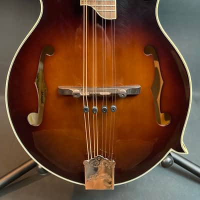 Kentucky KM-805 Artist Series F-Style Mandolin Amber Burst Finish w/ Case image 2