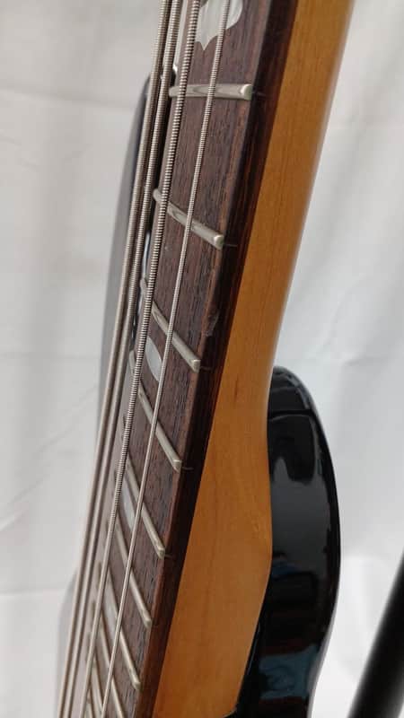 Yamaha BB1024 Electric Bass Guitar | Reverb