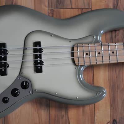 Fender Limited Edition Antigua Jazz Bass Bild 2