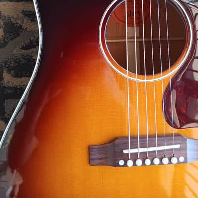 Gibson J-45 12 Fret Edition Limited Edition 2017 - Sunburst image 3