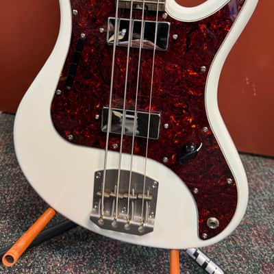 Nordstrand Acinonyx Short Scale Bass Olympic White image 2