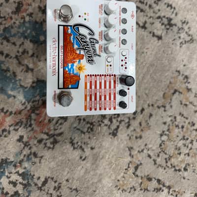 Electro-Harmonix Grand Canyon Delay and Looper 2018 - Present - White image 1