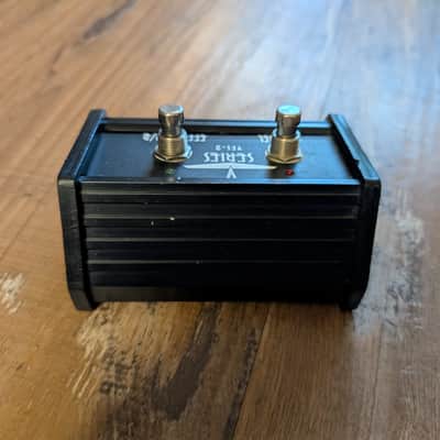 Crate V Series VFS-2 Amplifier Footswitch With Cable No Issues image 6
